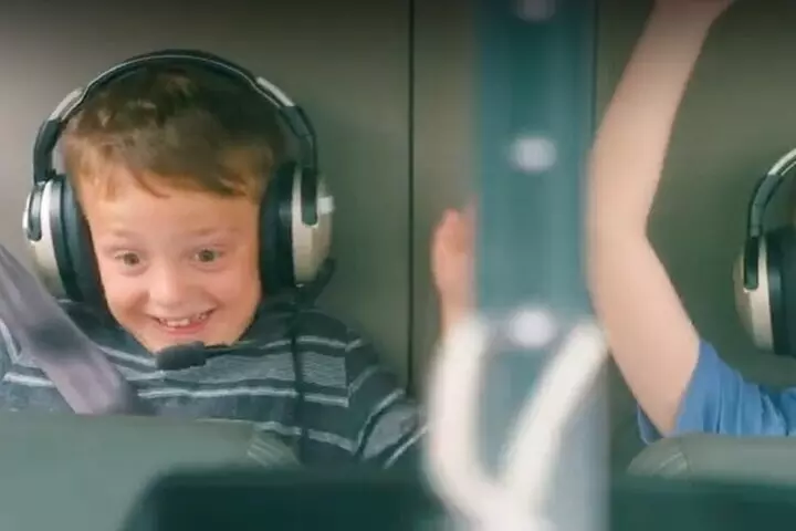 Day Flight 31 miles Helicopter Tour over all the Theme Parks