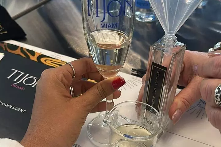 Miami Perfume Making Experience - Fragrance Workshop 90 Minutes