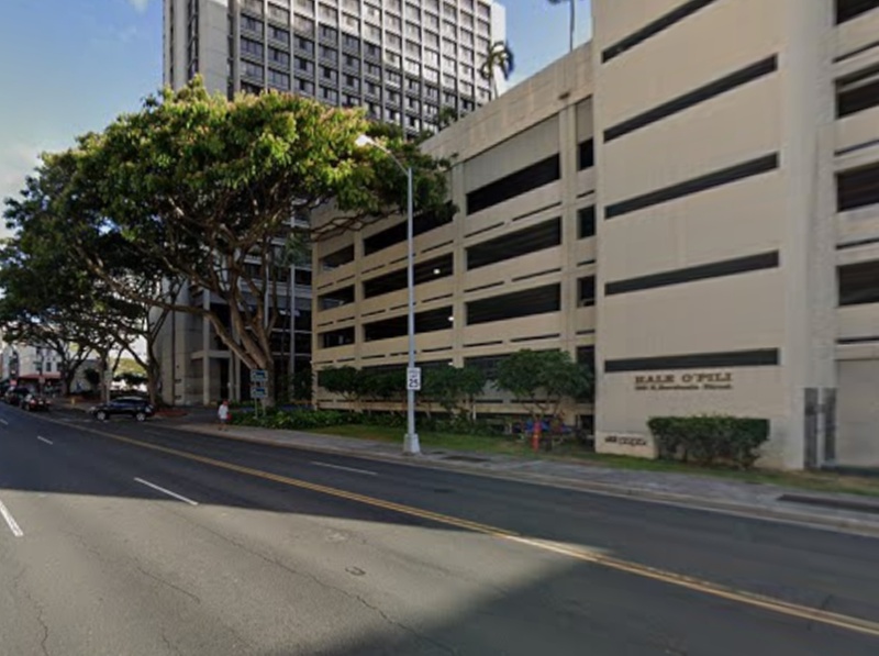 Parking at Hale Pauahi Garage