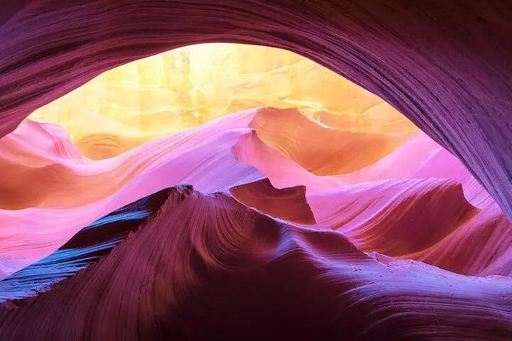 Antelope Canyon and Horseshoe Bend Day Trip with Lunch |Las Vegas