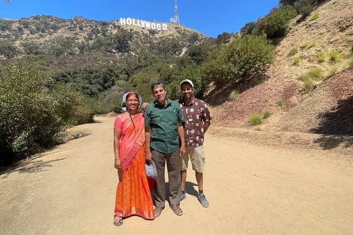 Private Hollywood Sign Hiking Tour with Select Hotel Pickup