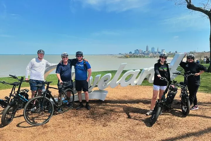 Electric Bike Tour in Cleveland