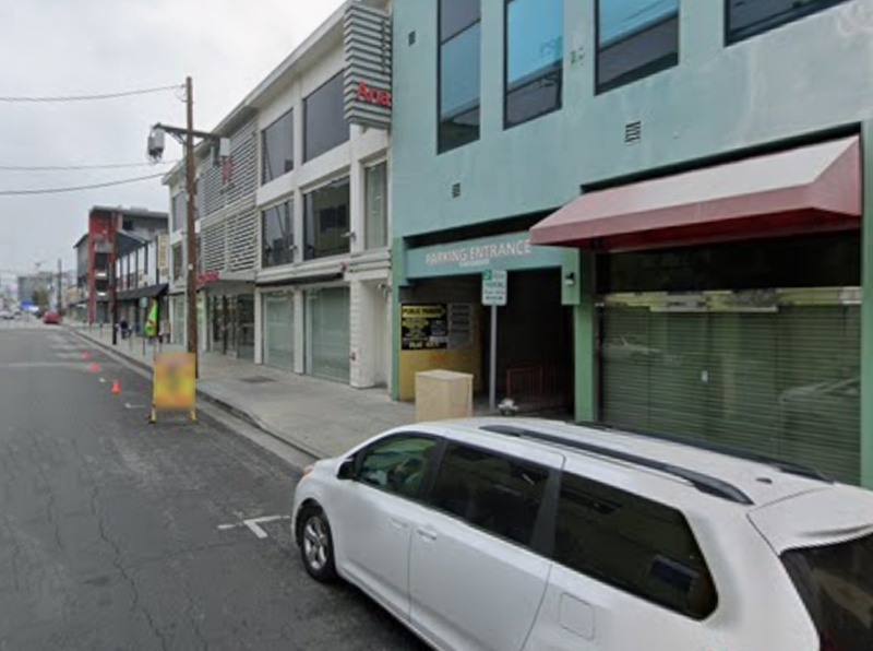 Parking at 1144 Crocker St. Lot