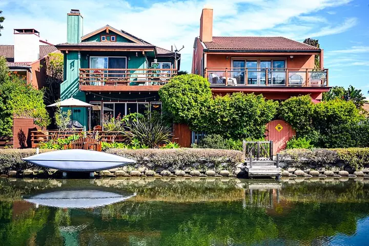 LA Venice Beach Hidden Gems Food Tour With 6 Food Tastings