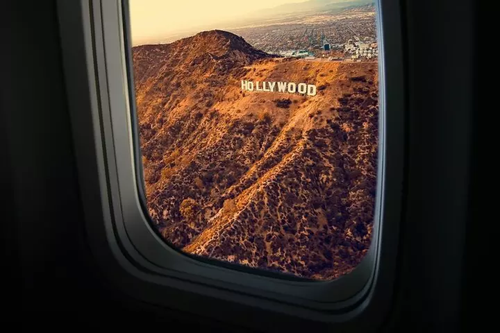 Hollywood Hiking Tour with Sunset LA Views and Iconic Photo Ops