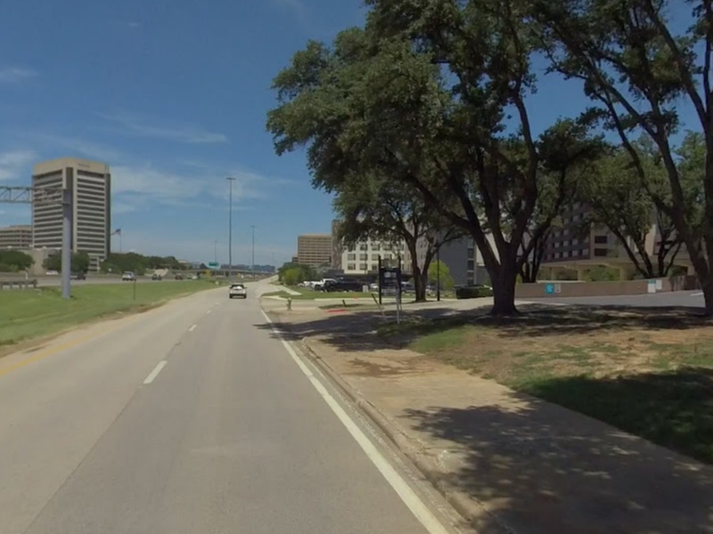Parking at 511 E. John W. Carpenter Fwy. Garage