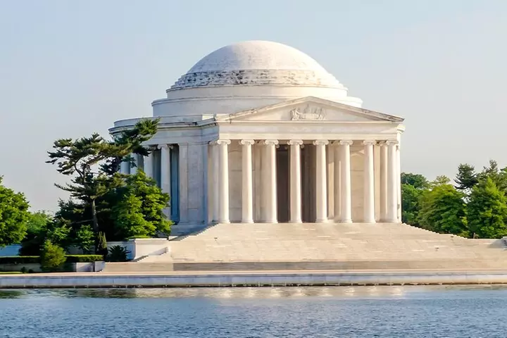 Top Tidal Basin Explorer of Thomas Jefferson FDR & MLK Memorials