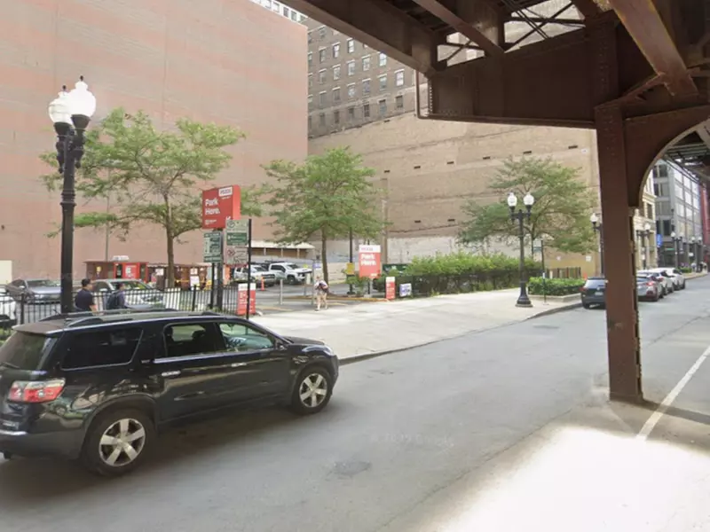 Parking at 231 S. Wabash Ave. Lot - P5328