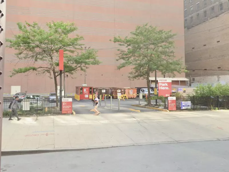 Parking at 231 S. Wabash Ave. Lot - P5328