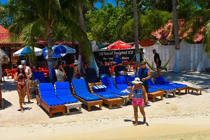 Sail and Snorkel to Isla Mujeres lunch and Drinks.