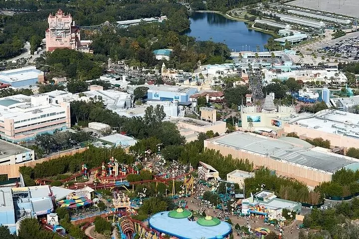 Day Flight 31 miles Helicopter Tour over all the Theme Parks