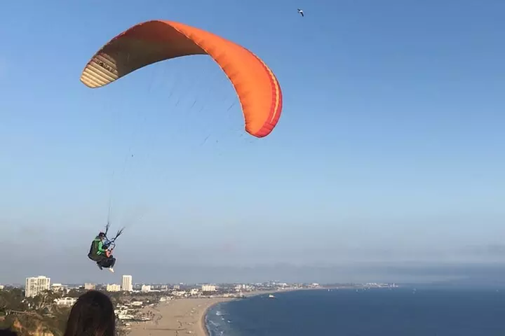 Tandem Paragliding flight with instructor in Malibu