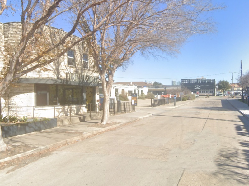 Parking at 920 Foch St. Lot