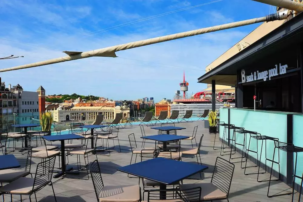 ✈ ESPAGNE | Barcelone - B-Hotel 3*, 2 nuit - Piscine en rooftop