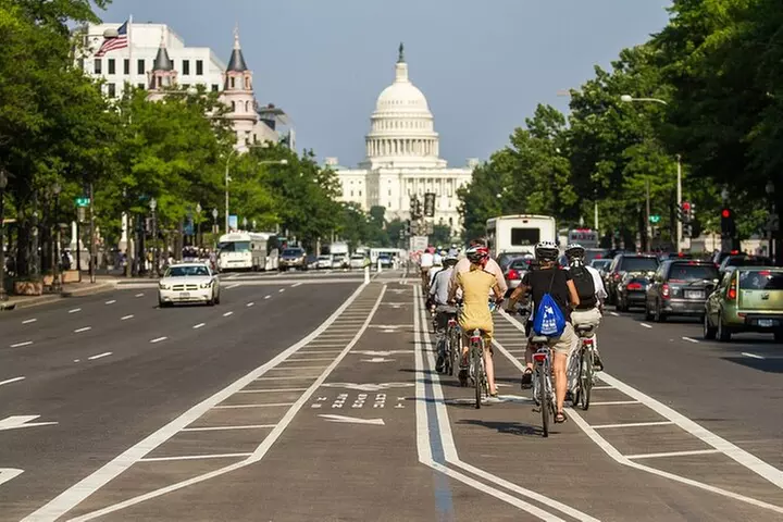 2 Hour Guided Bike Tour of Capitol Hill