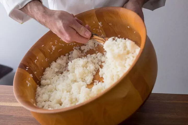 Sushi Making Class With Local Chef in Sacramento