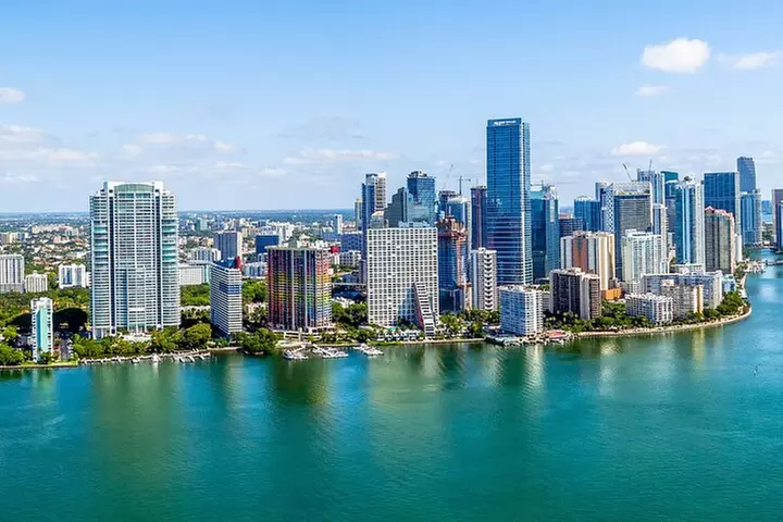 Miami Helicopter Tour: Best Sightseeing Adventure in Miami