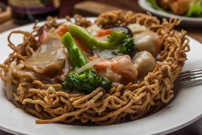 $15 For $30 Worth Of Vietnamese & Chinese Cuisine