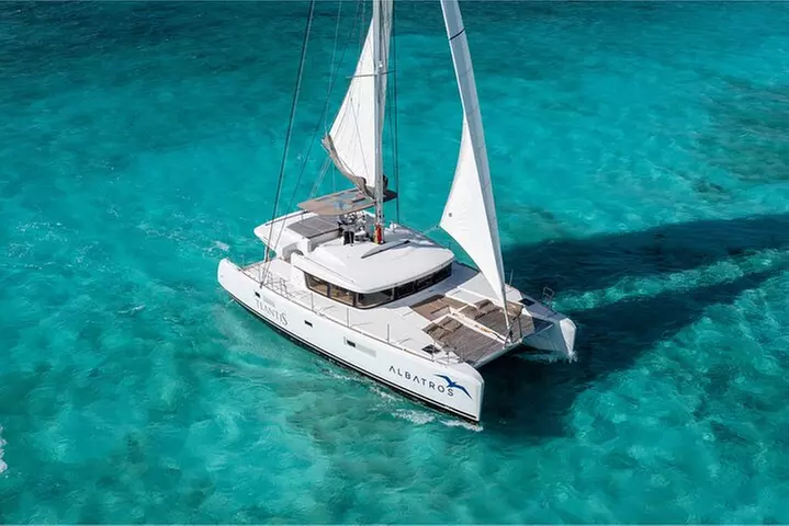 Isla Mujeres Catamaran from playa del carmen Open Bar Beach Club