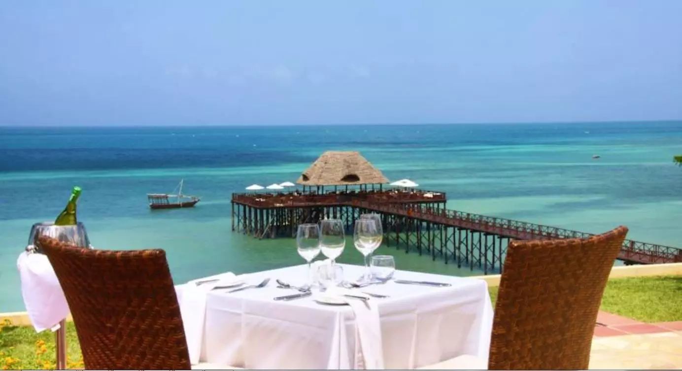 ✈ ZANZIBAR | Mangapwani - Sea Cliff Resort & Spa 5*, 5 notti - Piscine