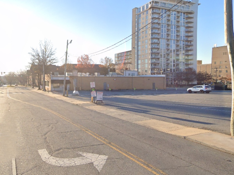 Parking at 418 E. 7th St. Lot