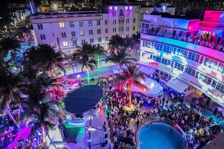 Miami Nightlife: Legendary Pubs 2 Ocean Drive Clubs