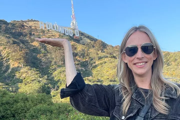 Private Hollywood Sign Hiking Tour with Select Hotel Pickup
