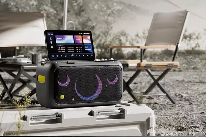 Karaoke Party in Bar Harbor with Scenic Ocean Views