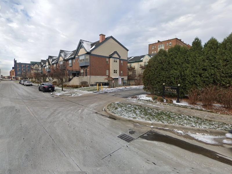 Parking at The Inn at 97 Winder Lot