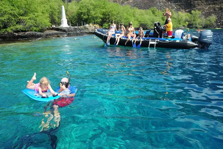 Kealakekua Bay Snorkeling Tour - 4 hour Kona Zodiac Adventure