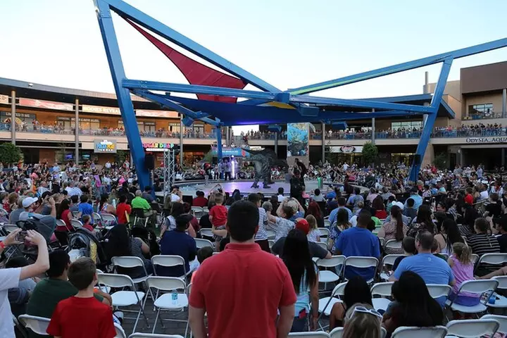 Jurassic Fight Night