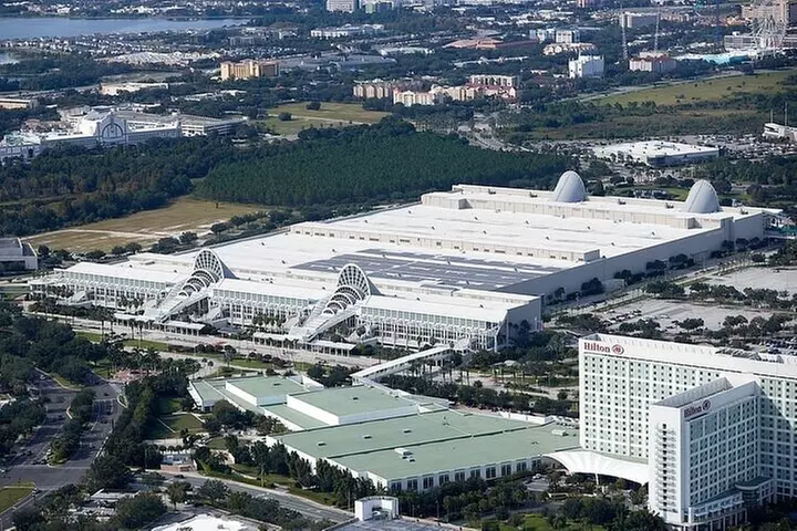 Day Flight 31 miles Helicopter Tour over all the Theme Parks