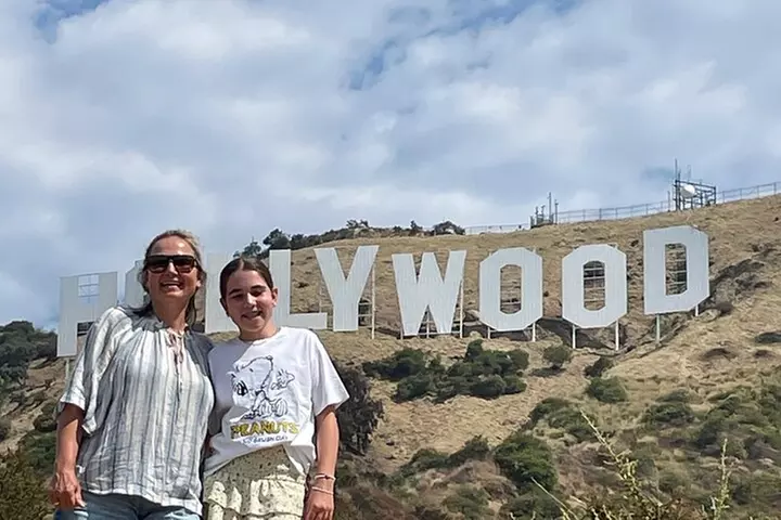 Private Hollywood Sign Hiking Tour with Select Hotel Pickup