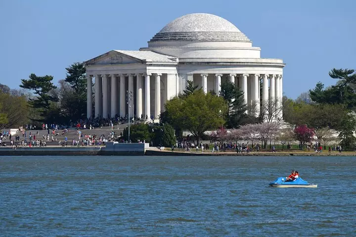 Top Tidal Basin Explorer of Thomas Jefferson FDR & MLK Memorials
