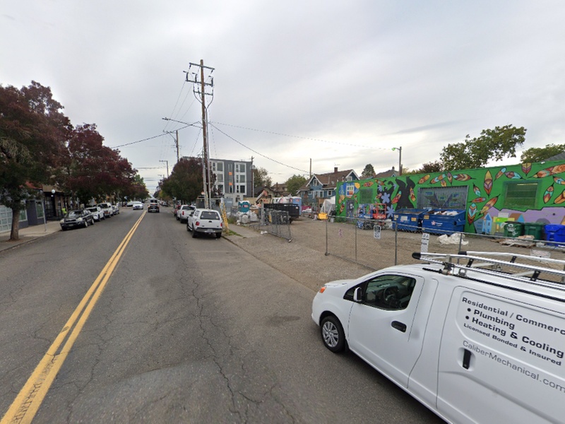 Parking at 1206 NE. Alberta St. Lot