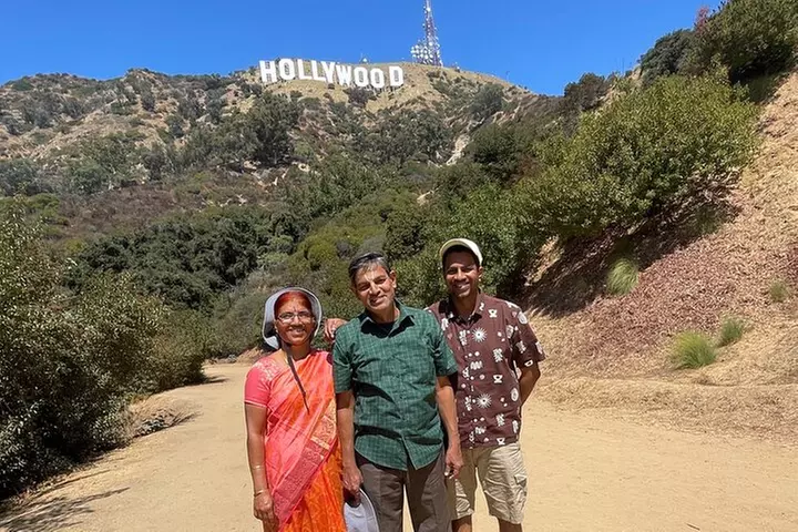Private Hollywood Sign Hiking Tour with Select Hotel Pickup