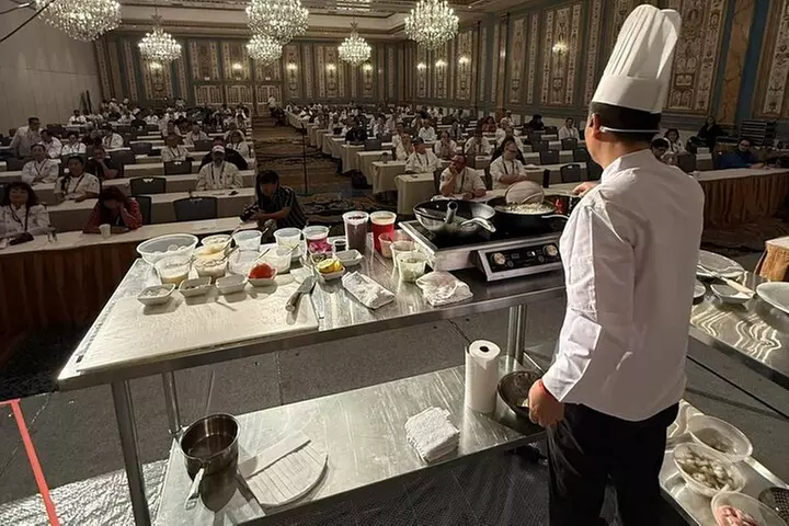 Cooking Class with Celebrity Chef Tony Hu