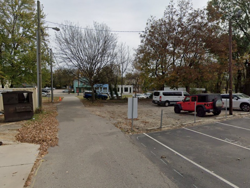 Parking at Lincoln Lot