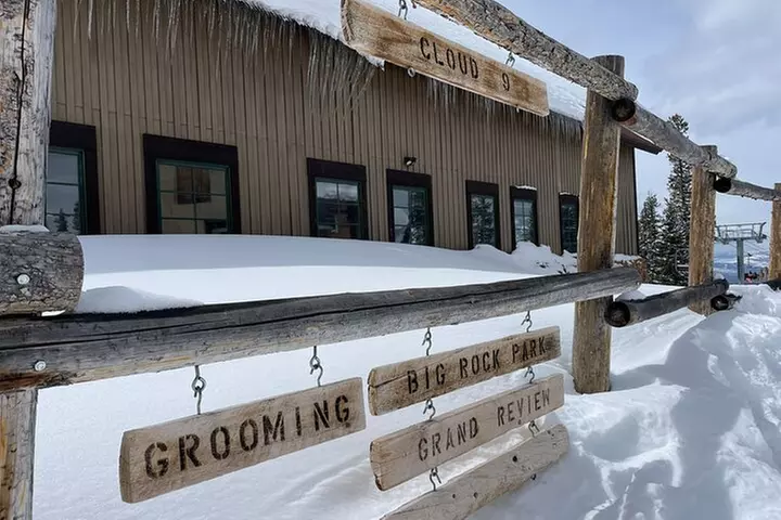 A Spectacular Bar Crawl in Vail