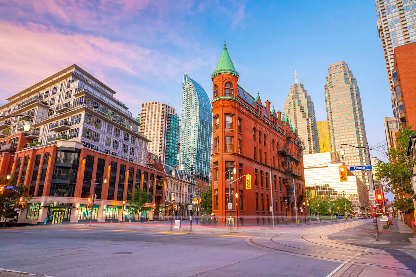 ✈ ONTARIO | Toronto - Nordostkanada mit dem Auto 4*, 9 Nächte - Run...