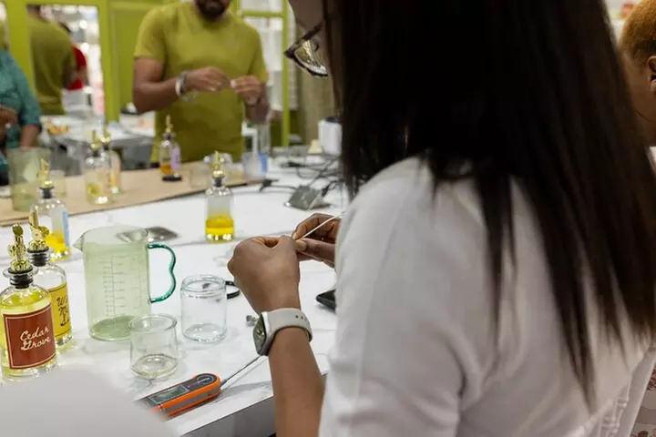 Sip and Create Bahamian Candle Making Workshop