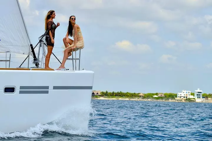 Isla Mujeres Catamaran Beach Tour