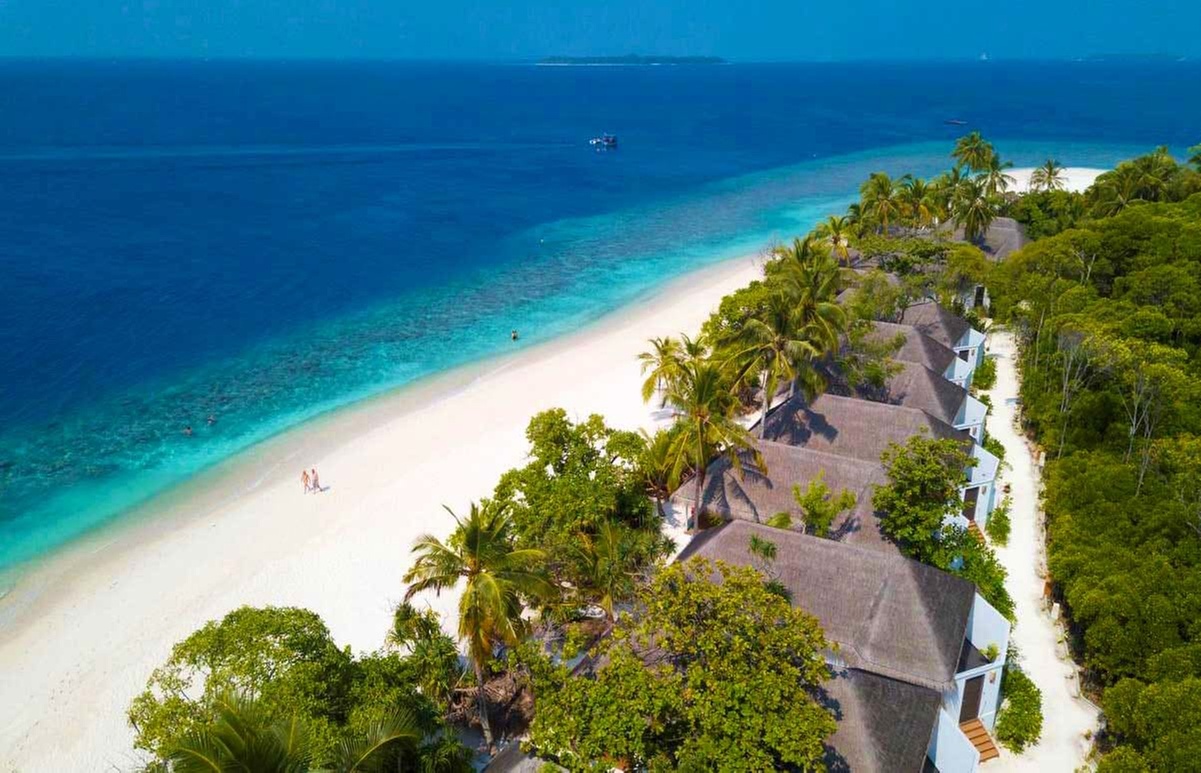 ✈ MALDIVES | Baa Atoll - Dreamland The Unique Sea & Lake Resort / S...