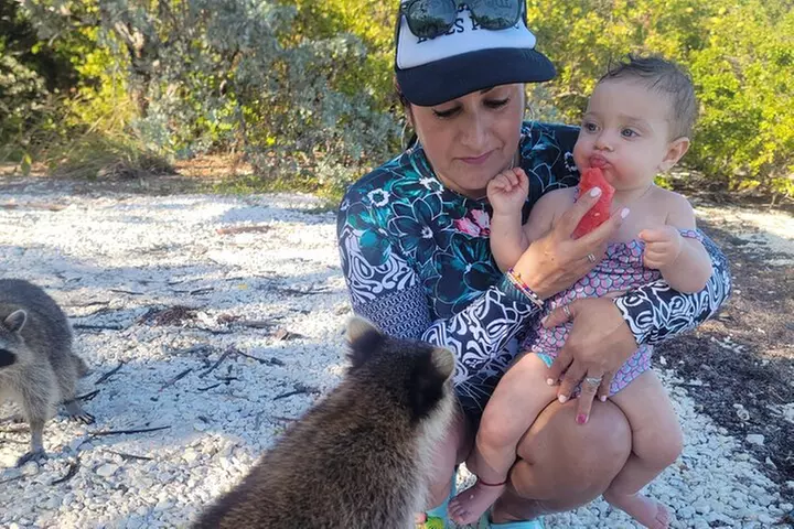Raccoon Island Exploration on SUP/Kayak