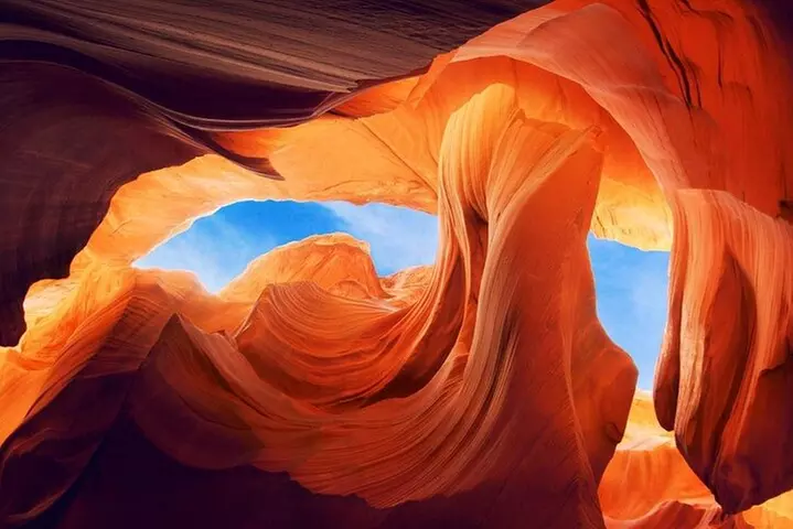 Antelope Canyon and Horseshoe Bend Day Trip with Lunch |Las Vegas