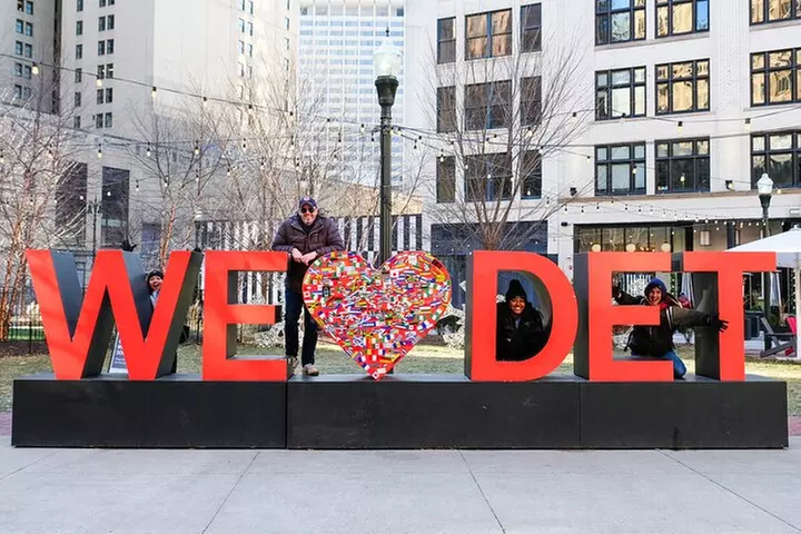 Downtown Detroit's Holiday Sweet Treat & Donut Adventure