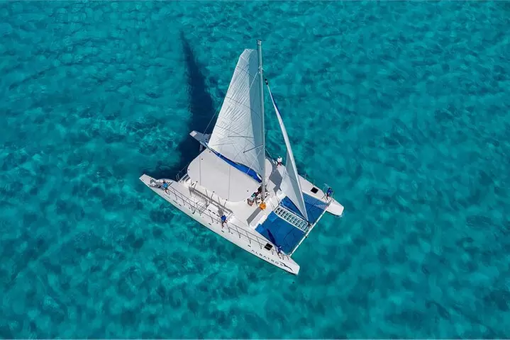 Isla Mujeres Catamaran from playa del carmen Open Bar Beach Club