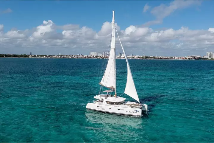 Isla Mujeres Catamaran from playa del carmen Open Bar Beach Club