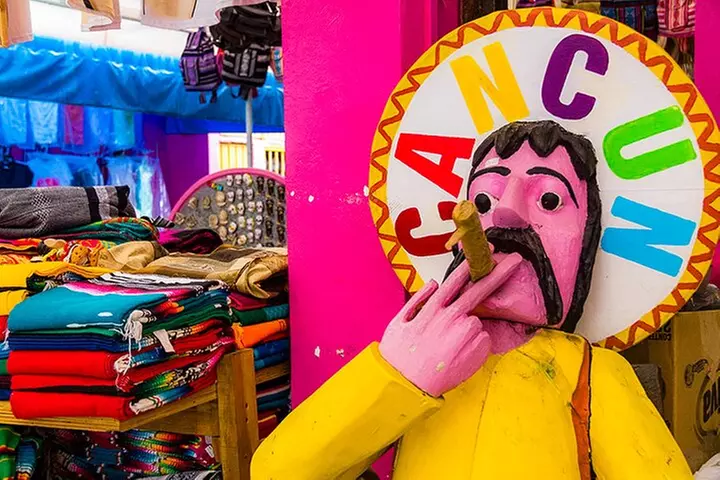 Urban Food and Shopping Experience at Cancun