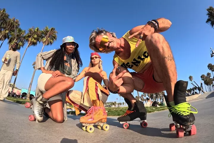 Venice Beach Boardwalk Roller Skating Experience and Tour
